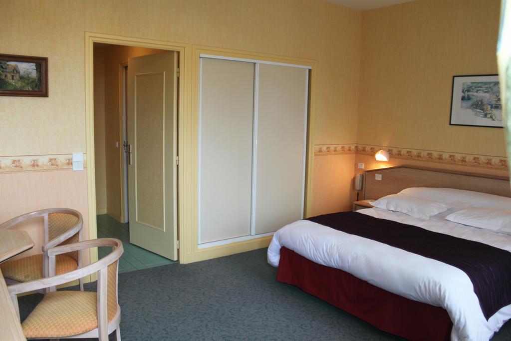 Hotel Des Bains Lancieux Camera foto
