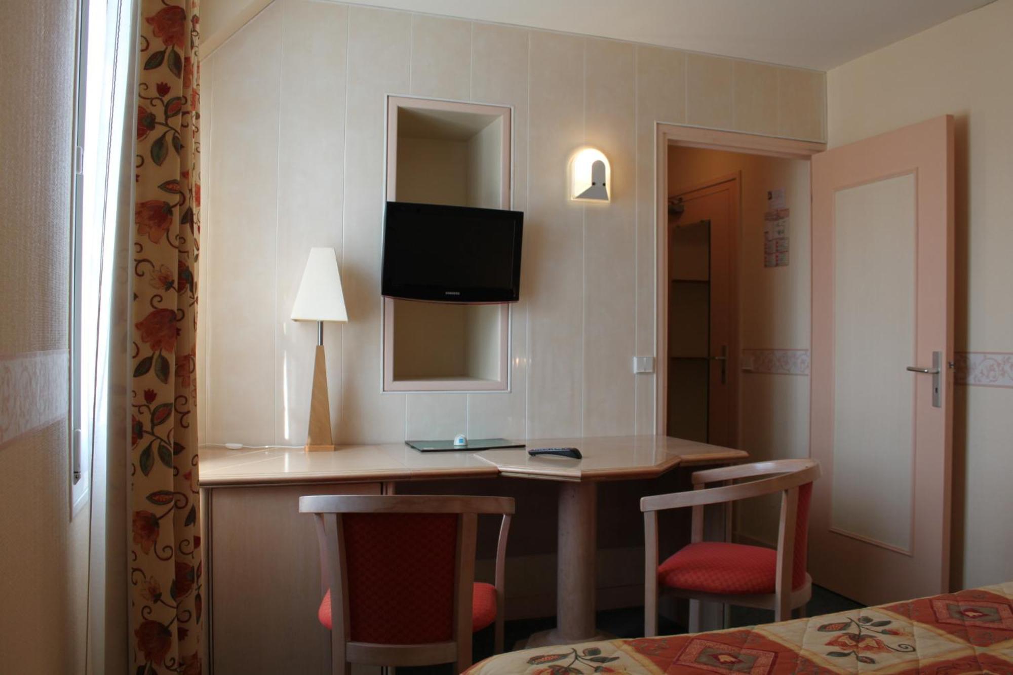 Hotel Des Bains Lancieux Esterno foto
